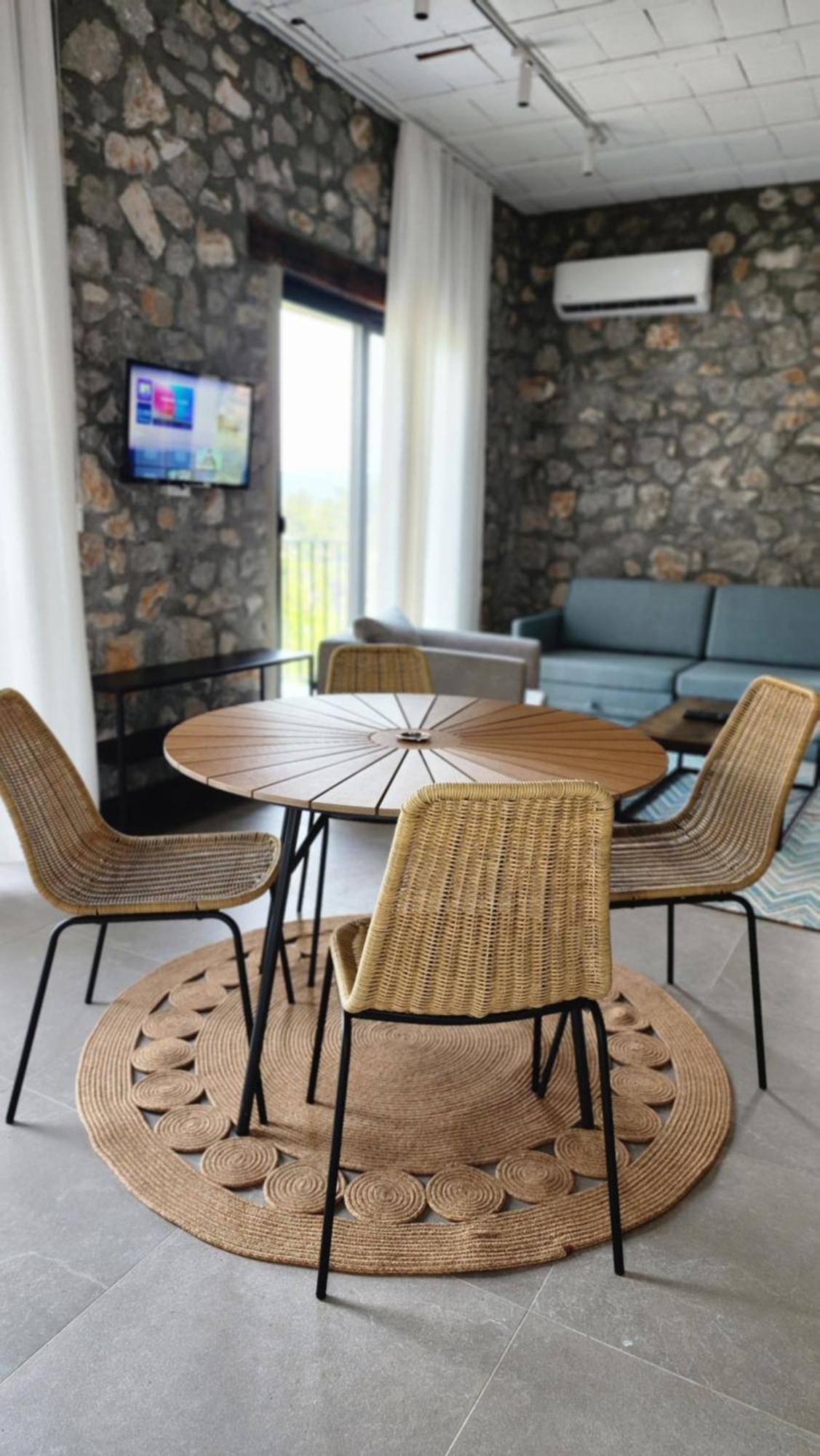 Rustico Guest House Široka Екстериор снимка