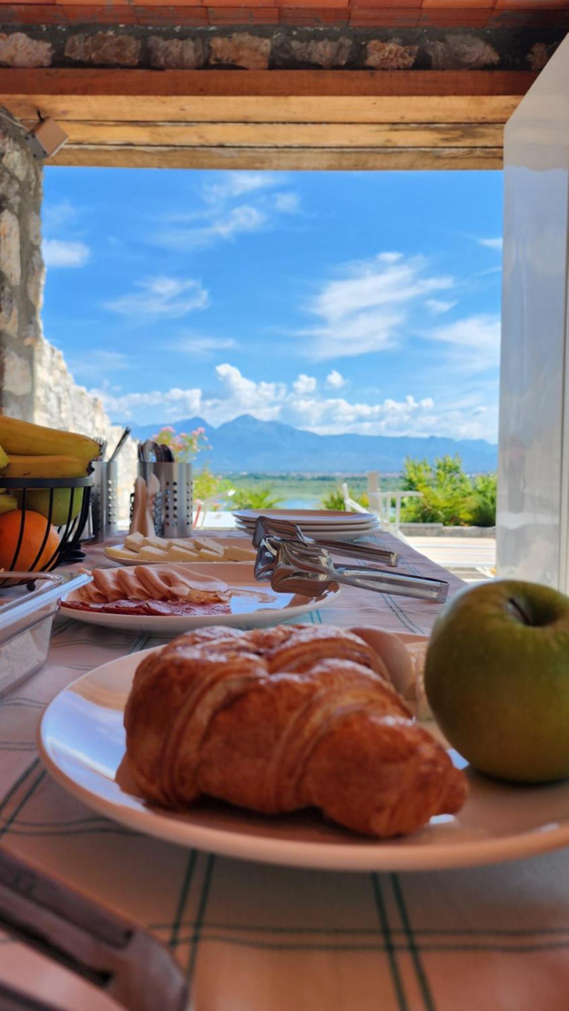 Rustico Guest House Široka Екстериор снимка